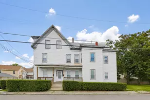35 Oak St, Lowell, MA 01852 - Photo 1