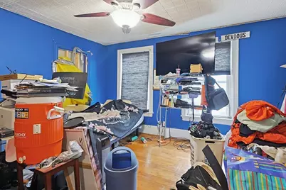 35 Oak St, Lowell, MA 01852 - Photo 17