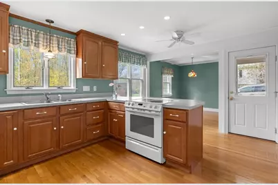 557 Main St, West Newbury, MA 01985 - Photo 9