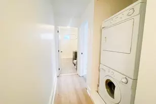 470 E 7th St, Boston, MA 02127 - Photo 15