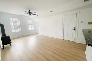 470 E 7th St, Boston, MA 02127 - Photo 7