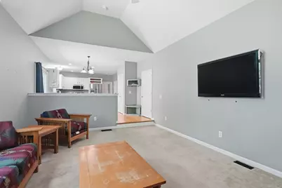 206 Washington St, Northbridge, MA 01534 - Photo 15