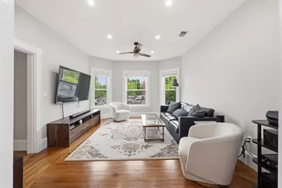 36-38 Florence St #38, Boston, MA 02131 - Photo 3