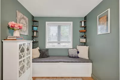 55 Rumford St, Lowell, MA 01852 - Photo 9