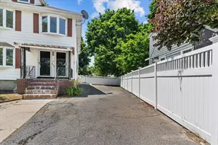2179 Centre St, Boston, MA 02132 - Photo 25