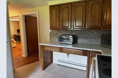10 Benger Ave, South Hadley, MA 01075 - Photo 11