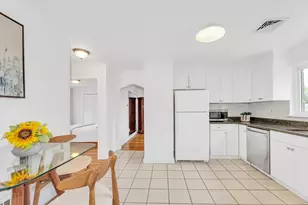 5 Spinney St Unit 2, Boston, MA 02132 - Photo 9