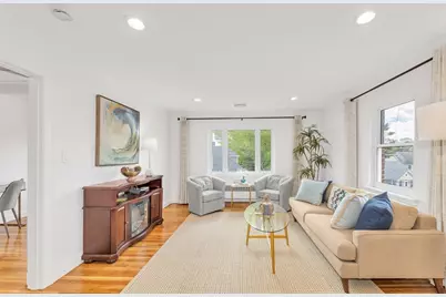 5 Spinney St,  Unit  2 #2, Boston, MA 02132 - Photo 3