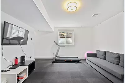 39 Elmwood St #3, Somerville, MA 02144 - Photo 9