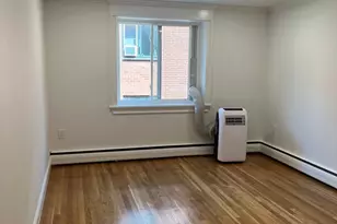 197 Kent St, Brookline, MA 02446 - Photo 3