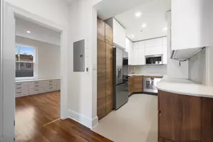 239 Commonwealth Ave, Boston, MA 02116 - Photo 13