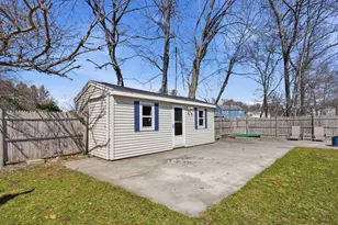 4 Edsel Dr, Burlington, MA 01803 - Photo 33