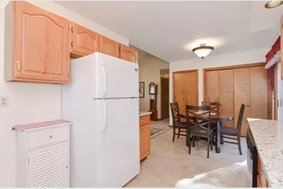 100 Saint Nicholas Ave, Worcester, MA 01606 - Photo 9