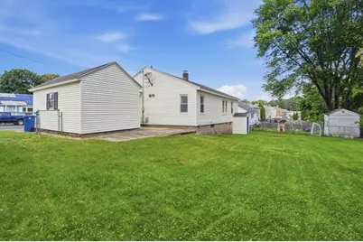 18 Rockwood Lane, Lawrence, MA 01843 - Photo 23