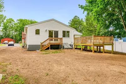 167 Center St, Groveland, MA 01834 - Photo 3