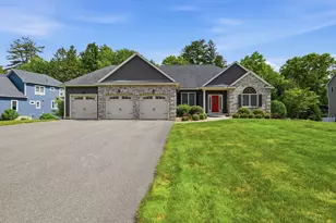 25 Pondview Dr, East Longmeadow, MA 01028 - Photo 1