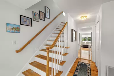24 Blossom St, Waltham, MA 02451 - Photo 9