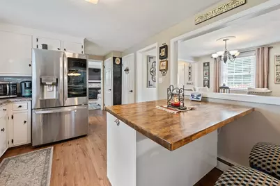 27 Linwood Dr, Wilbraham, MA 01095 - Photo 7