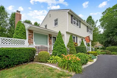 27 Linwood Dr, Wilbraham, MA 01095 - Photo 3