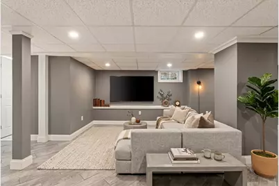 547 Broadway #1, Somerville, MA 02145 - Photo 9