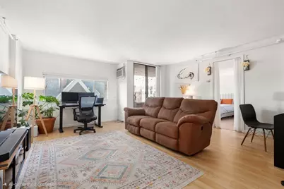 872 Massachusetts Avenue #303, Cambridge, MA 02139 - Photo 3