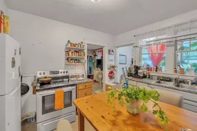 15 Circuit Ave, East, Worcester, MA 01603 - Photo 9