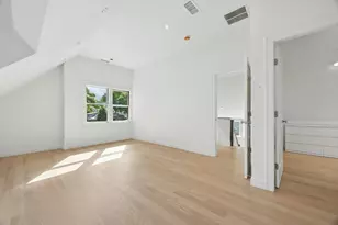 34 Addison St, Arlington, MA 02476 - Photo 13