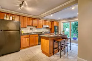 4 Meadow Ln, Danvers, MA 01923 - Photo 15