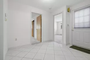 37 Washington Ave, Waltham, MA 02453 - Photo 17