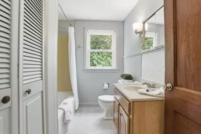 572 Massachusetts Ave, Lunenburg, MA 01462 - Photo 15