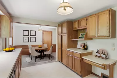 572 Massachusetts Ave, Lunenburg, MA 01462 - Photo 11