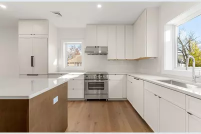 4 Elm Street #4, Newton, MA 02465 - Photo 3