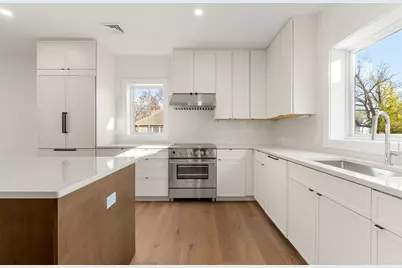 4 Elm Street #4, Newton, MA 02465 - Photo 3
