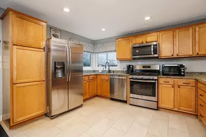 11 Winter Ave, Marlborough, MA 01752 - Photo 7