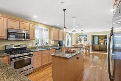 10 Rolling Meadows, Haverhill, MA 01832 - Photo 5