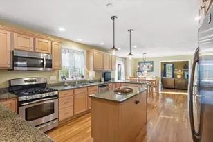 10 Rolling Meadows, Haverhill, MA 01832 - Photo 5