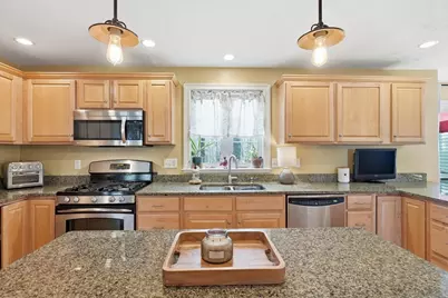 10 Rolling Meadows, Haverhill, MA 01832 - Photo 5