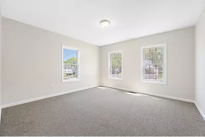 386 Main St, Clinton, MA 01510 - Photo 11