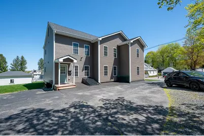 386 Main St, Clinton, MA 01510 - Photo 3