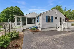 13 Thrush Ave, Plymouth, MA 02360 - Photo 5
