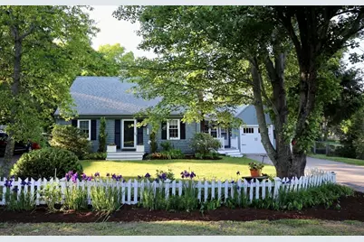 86 Taunton St, Lakeville, MA 02347 - Photo 1