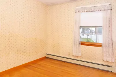 77 Granville Ave, Chicopee, MA 01013 - Photo 21