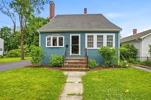 24 Henry St, Mansfield, MA 02048 - Photo 1