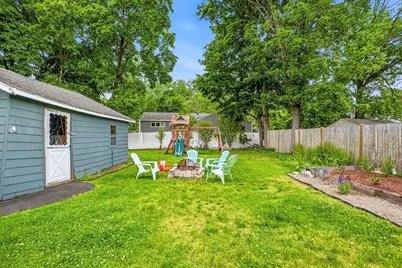 24 Henry St, Mansfield, MA 02048 - Photo 5