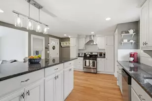 31 Walnut St, Dedham, MA 02026 - Photo 11