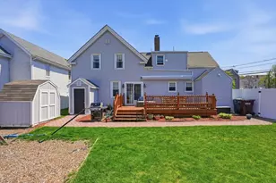 31 Walnut St, Dedham, MA 02026 - Photo 3