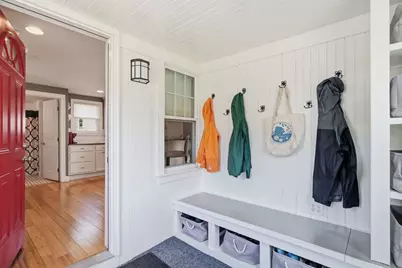 31 Walnut St., Dedham, MA 02026 - Photo 5