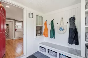 31 Walnut St, Dedham, MA 02026 - Photo 5