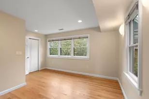 10 Eustis St, Cambridge, MA 02140 - Photo 15