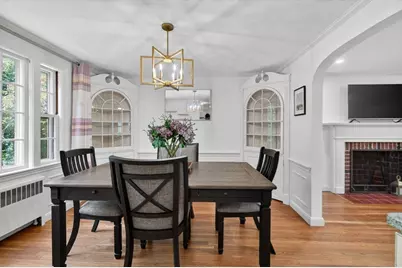 64 Redlands Rd, Boston, MA 02132 - Photo 7